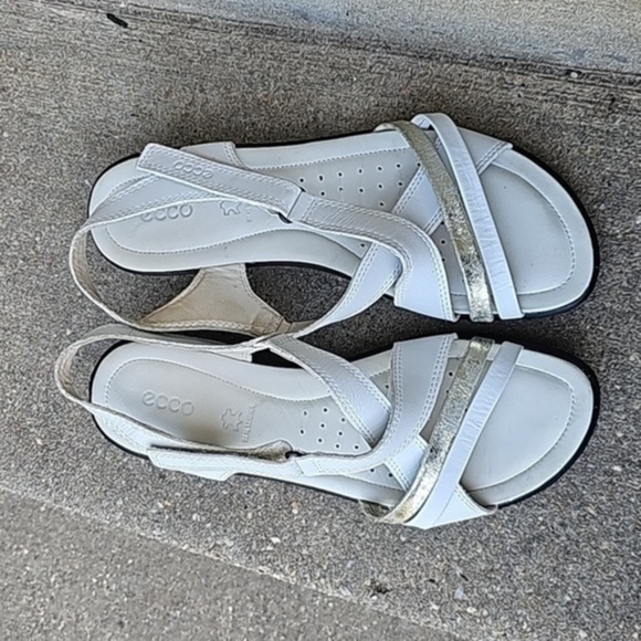 ECCO - White Felicia Sandal  Size 8 - Picture 1 of 11